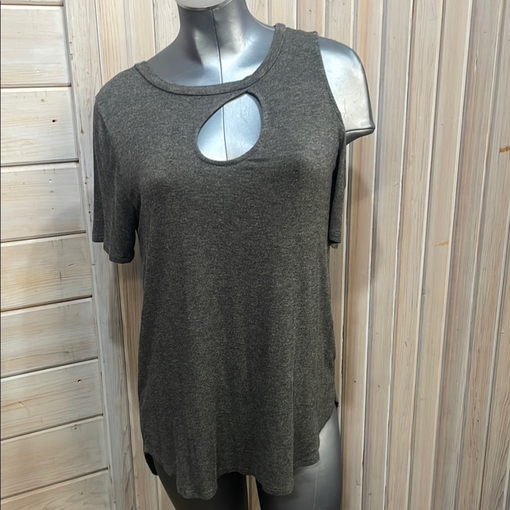 BiBi Gray Asymmetrical Cutout Short Sleeve Top
